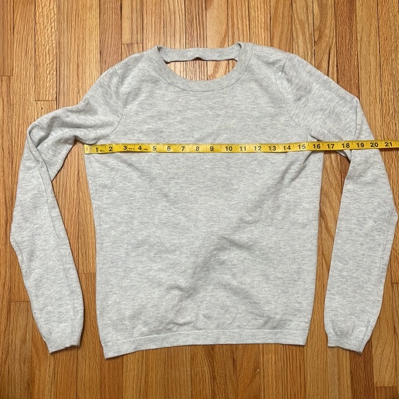 Fabletics Open Back Sweater - Picture 3 of 5